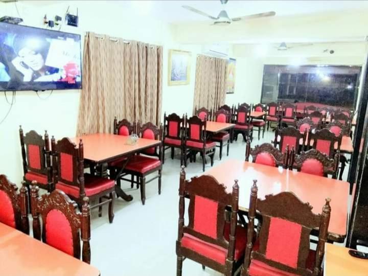 Hotel Vipassana Bodh Gaya Extérieur photo